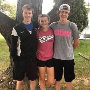 Meet your Posher, Bobbee